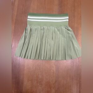 Elegant Olive Green Pleated Tennis Skirt